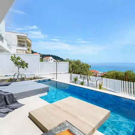 Mythodea Prive Luxury Suites Chrysi Ammoudia Exterior photo