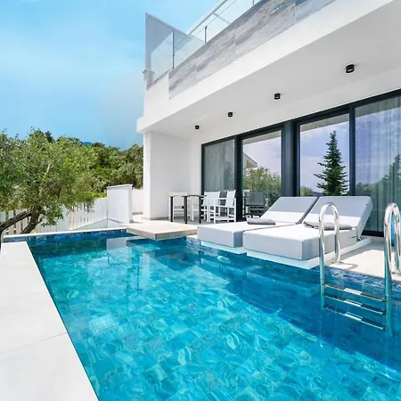 Mythodea Prive Luxury Suites Chrysi Ammoudia Exterior photo